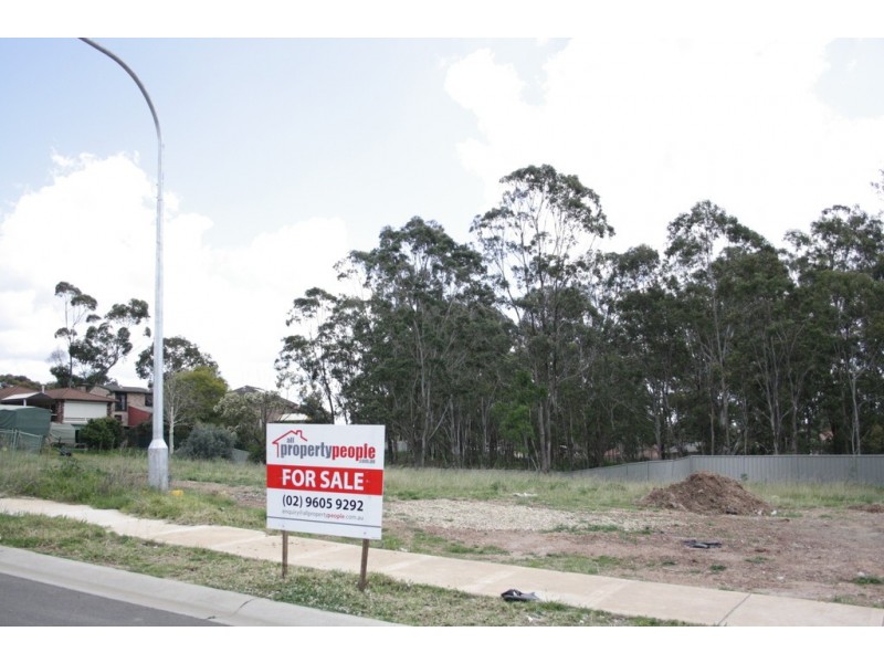 63 Jubilee Circuit, Rosemeadow NSW 2560