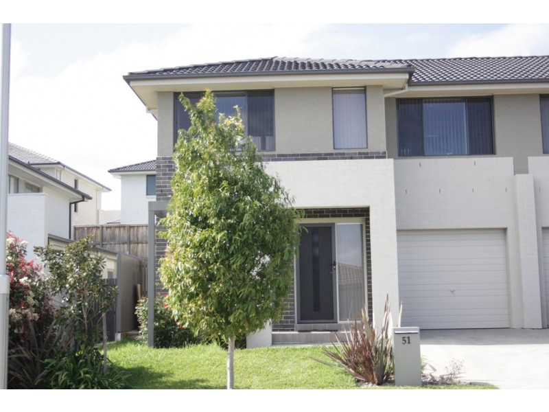 51 Northampton Drive, Glenfield NSW 2167