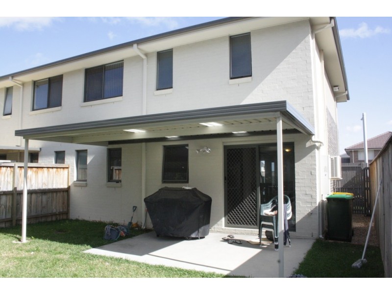 51 Northampton Drive, Glenfield NSW 2167