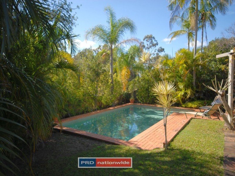 1 Tennyson Place, Robina QLD 4226