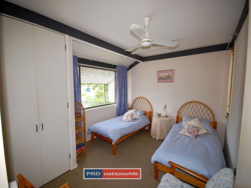 1 Tennyson Place, Robina QLD 4226