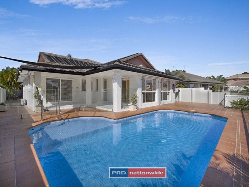 225 Markeri Street, Mermaid Waters QLD 4218