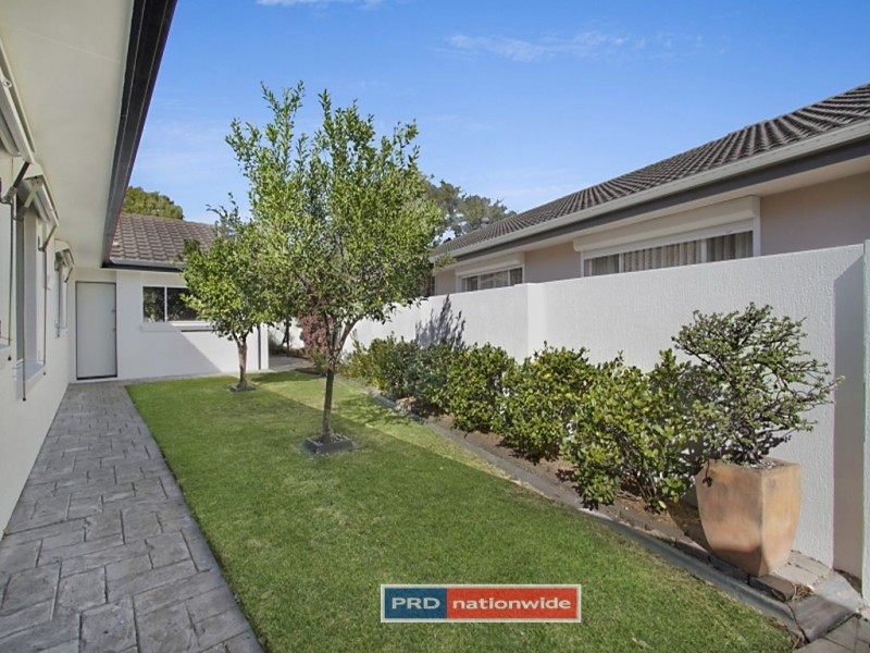 225 Markeri Street, Mermaid Waters QLD 4218