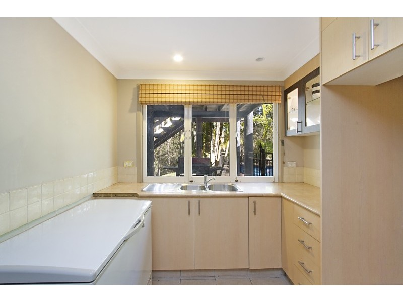 8 Alice Bowden Court, Worongary QLD 4213
