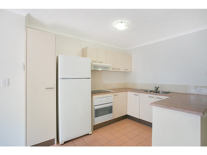 11/4 Adori Street, Chevron Island QLD 4217