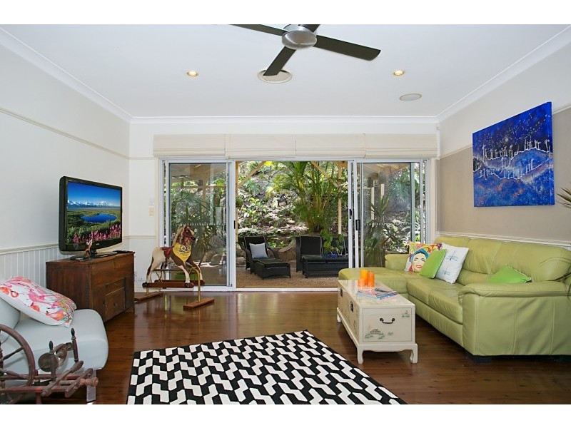 44 Harry Mills Drive, Worongary QLD 4213
