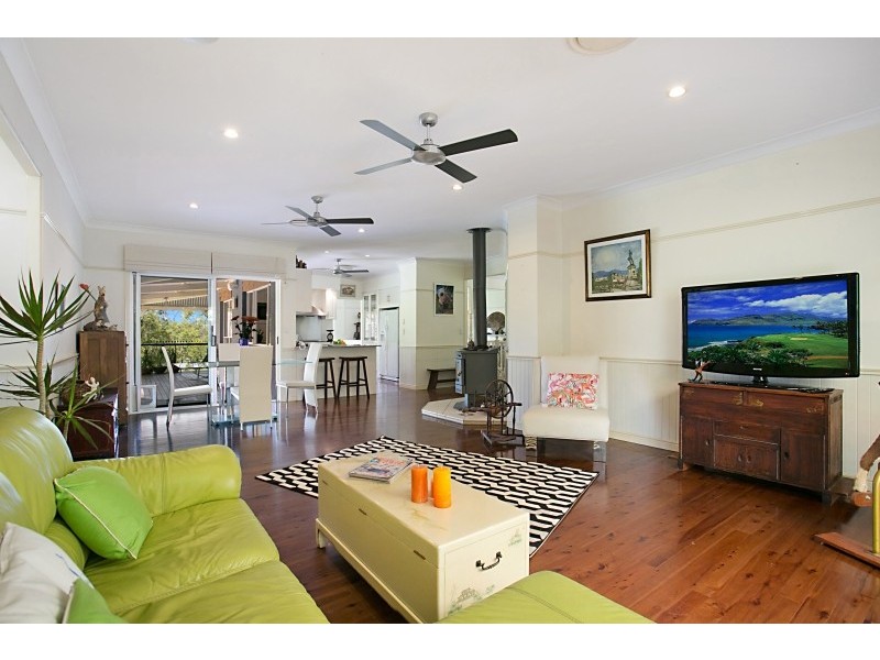 44 Harry Mills Drive, Worongary QLD 4213