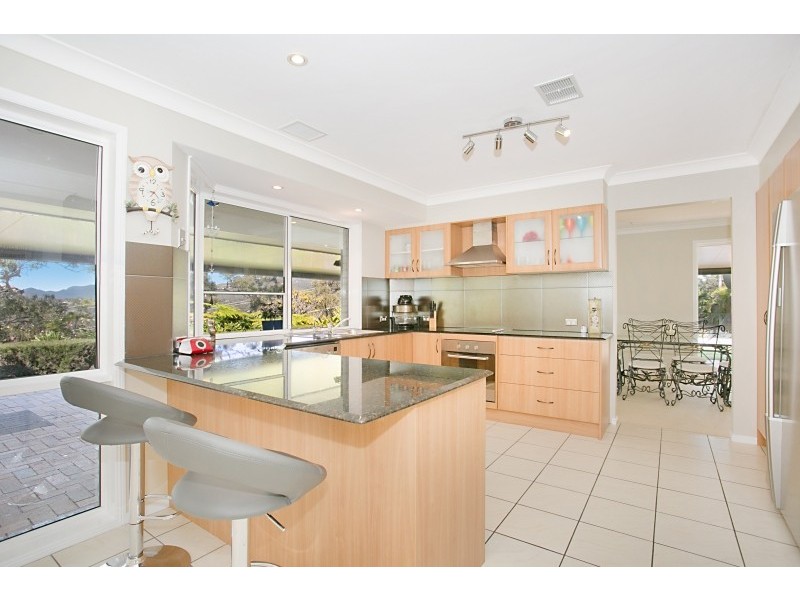 1 Arthur Payne Court, Worongary QLD 4213