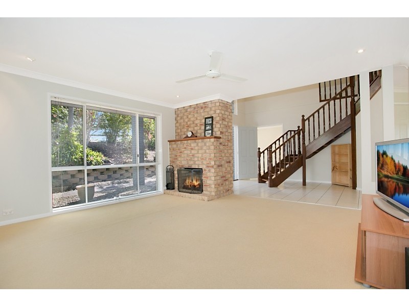 1 Arthur Payne Court, Worongary QLD 4213