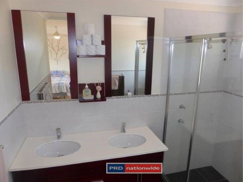 40 Trinity Place, Robina QLD 4226