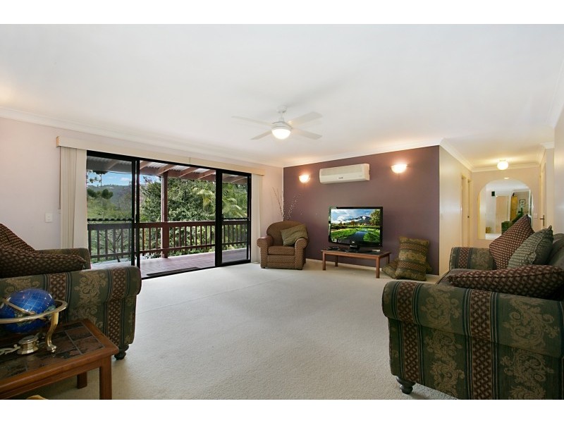 40 Harry Mills Drive, Worongary QLD 4213