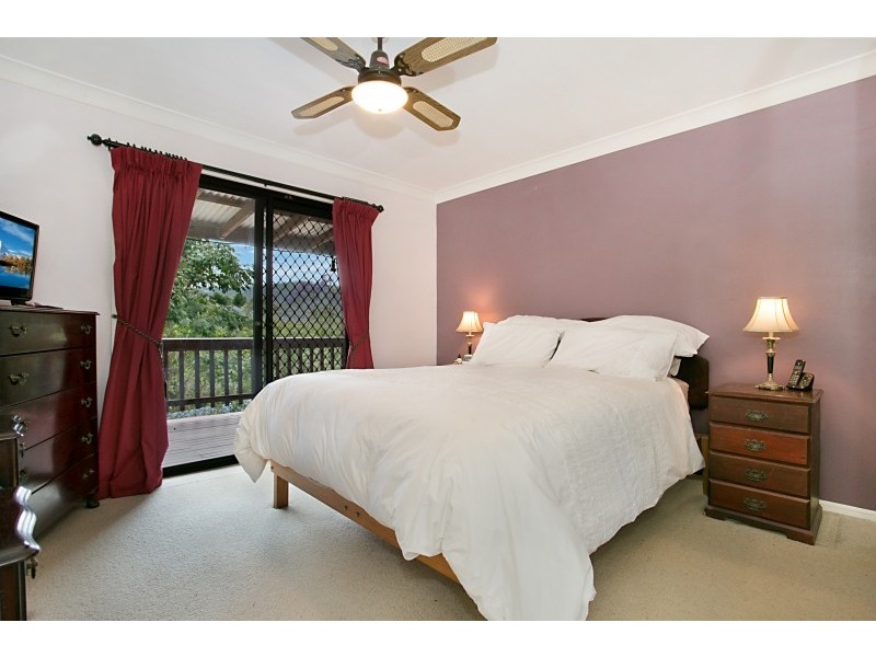 40 Harry Mills Drive, Worongary QLD 4213