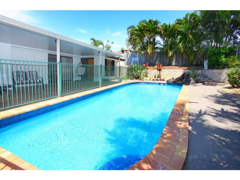 4 Eastwood Drive, Robina QLD 4226