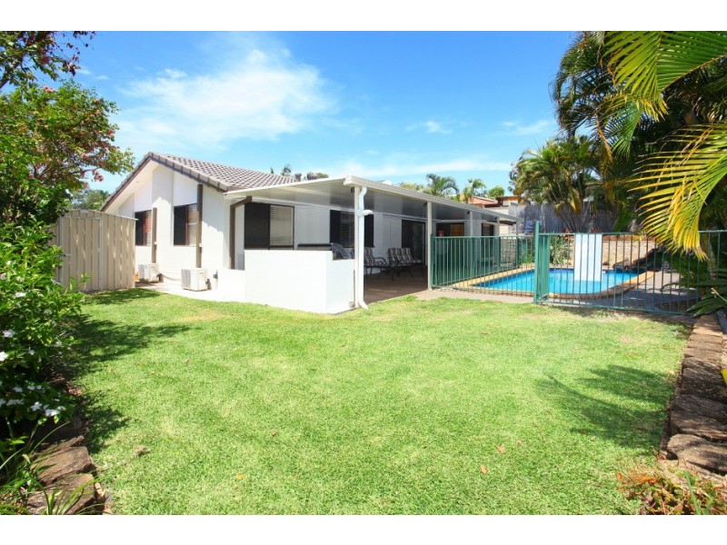 4 Eastwood Drive, Robina QLD 4226