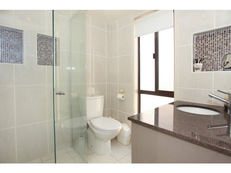 4 Eastwood Drive, Robina QLD 4226