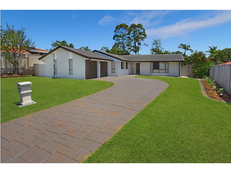 4 Eastwood Drive, Robina QLD 4226