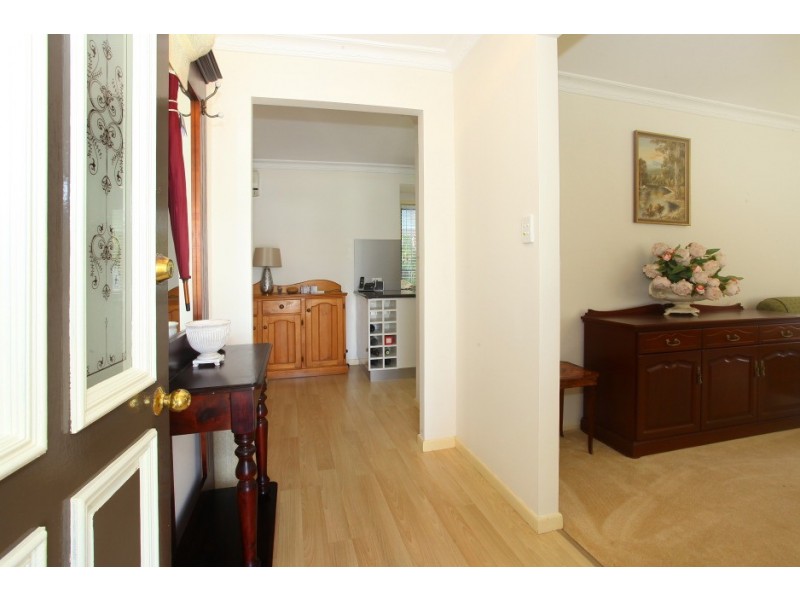 4 Eastwood Drive, Robina QLD 4226