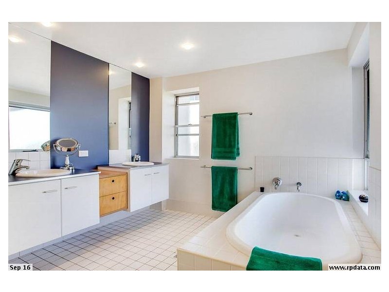 25/1 Arbour Ave, Robina QLD 4226