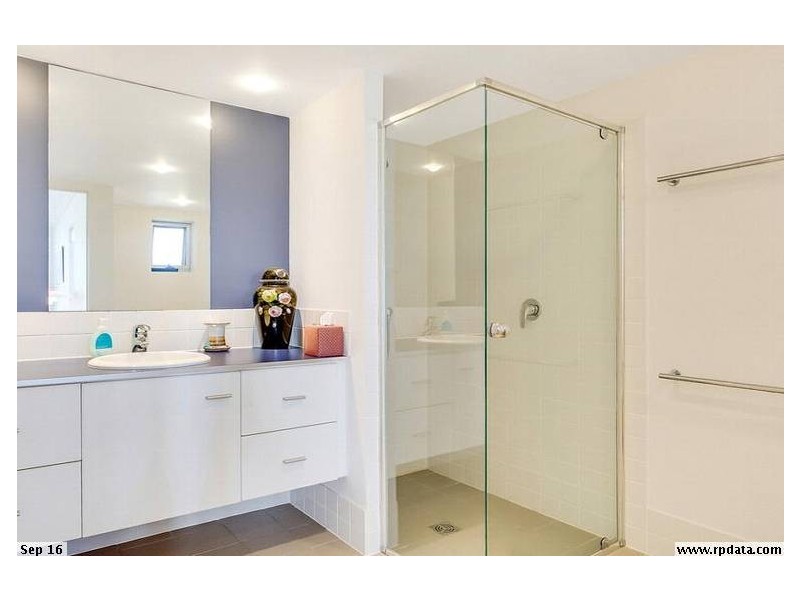 25/1 Arbour Ave, Robina QLD 4226