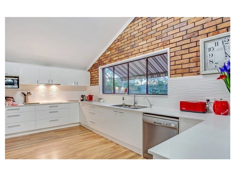 30 Tarrant Dr, Mudgeeraba QLD 4213