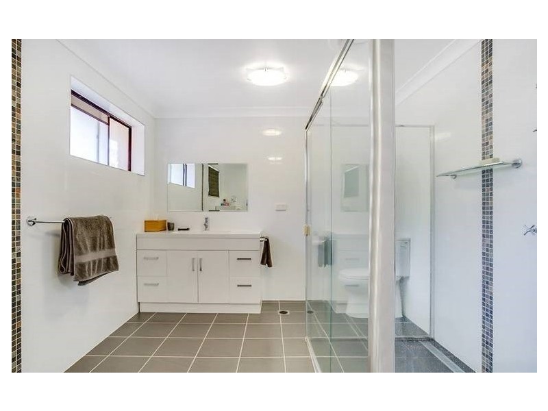 30 Tarrant Dr, Mudgeeraba QLD 4213