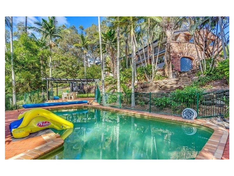 30 Tarrant Dr, Mudgeeraba QLD 4213