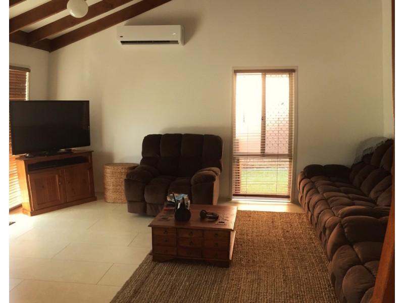 2/35A Grevillea Drive, Varsity Lakes QLD 4227