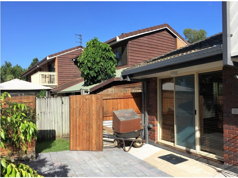 2/35A Grevillea Drive, Varsity Lakes QLD 4227