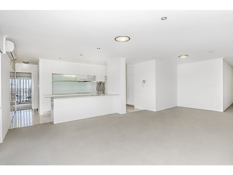 223/1 Toombul Ave, Miami QLD 4220