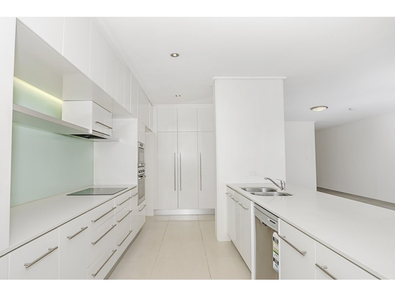 223/1 Toombul Ave, Miami QLD 4220