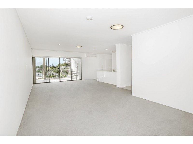 223/1 Toombul Ave, Miami QLD 4220