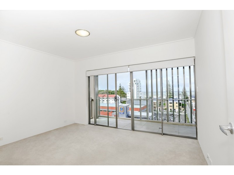 223/1 Toombul Ave, Miami QLD 4220