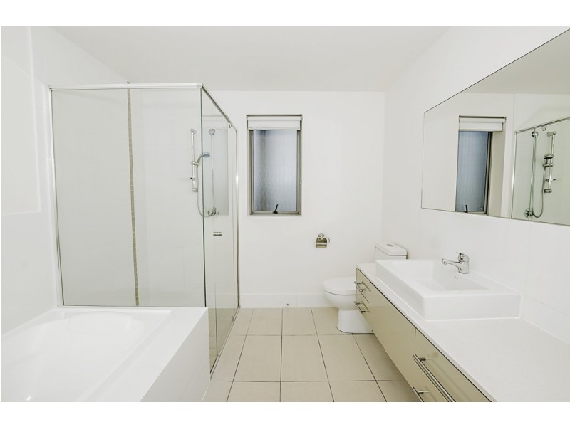 223/1 Toombul Ave, Miami QLD 4220