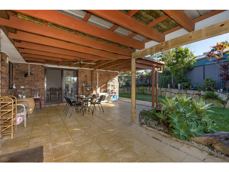 6 Muston Court, Carrara QLD 4211