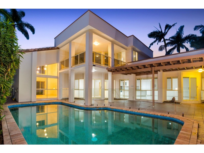 16 Kuranda Drive, Robina QLD 4226