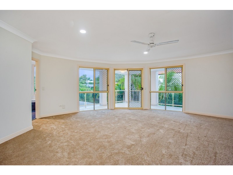 16 Kuranda Drive, Robina QLD 4226