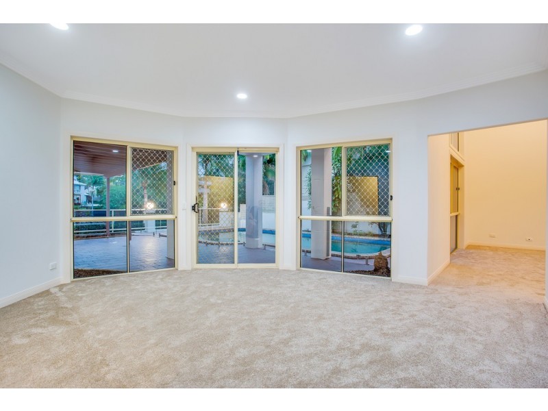 16 Kuranda Drive, Robina QLD 4226