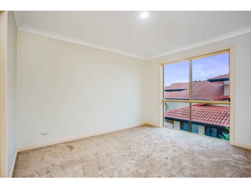 16 Kuranda Drive, Robina QLD 4226