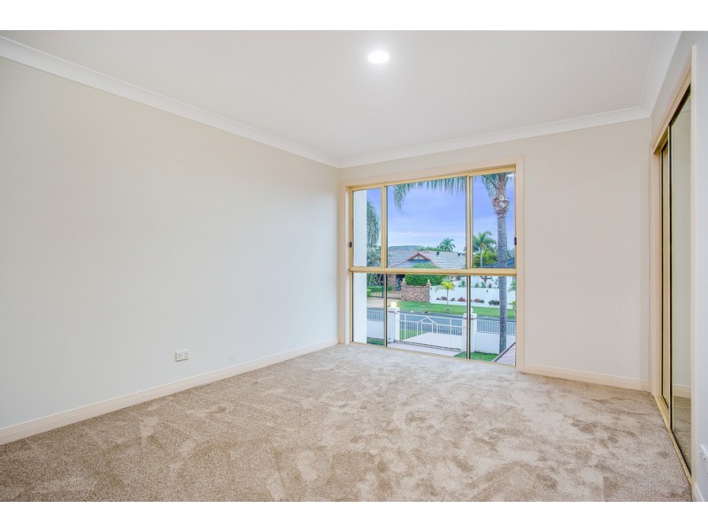 16 Kuranda Drive, Robina QLD 4226