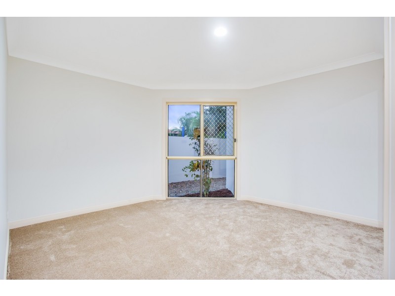 16 Kuranda Drive, Robina QLD 4226