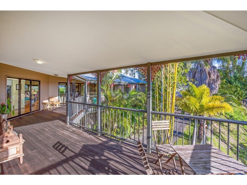 120 Chesterfield Dr, Bonogin QLD 4213