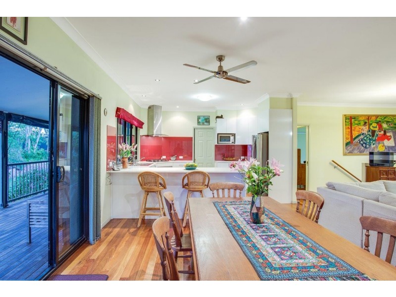 120 Chesterfield Dr, Bonogin QLD 4213