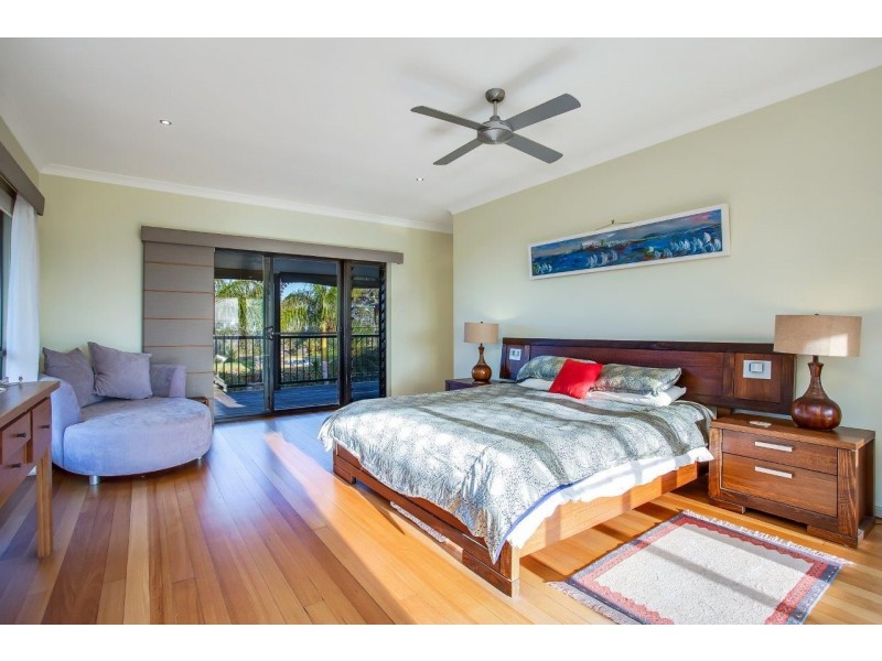 120 Chesterfield Dr, Bonogin QLD 4213