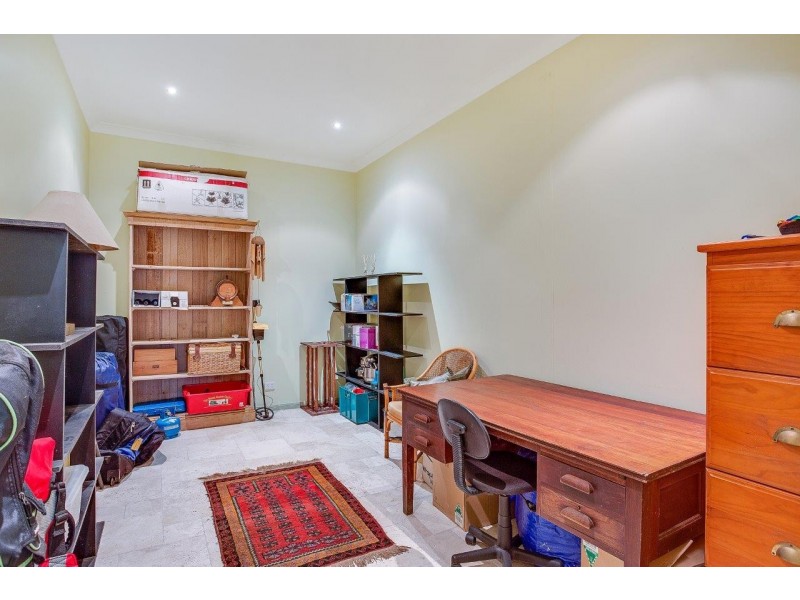 120 Chesterfield Dr, Bonogin QLD 4213