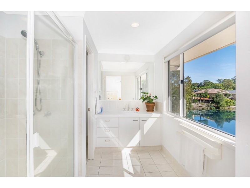 6/1 Kallista Close, Robina QLD 4226