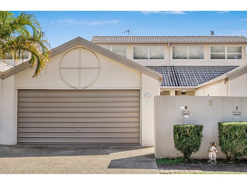 6/1 Kallista Close, Robina QLD 4226