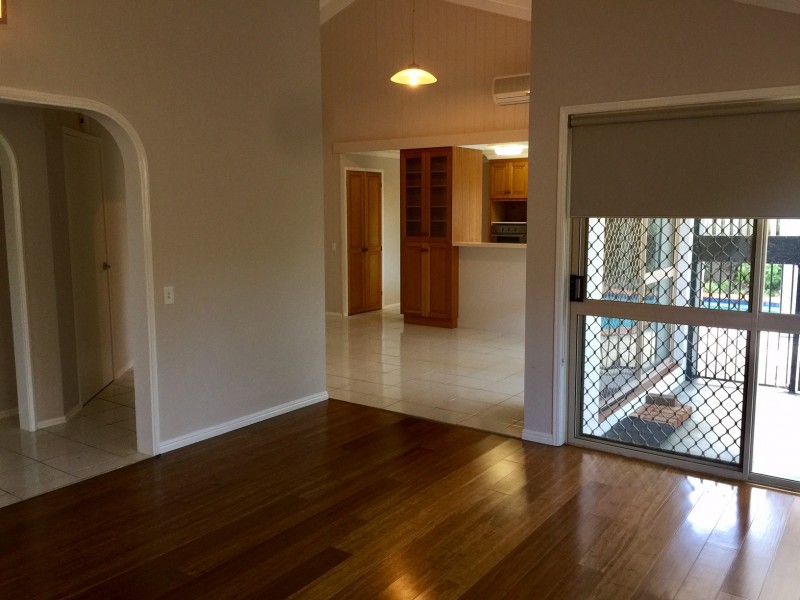 4 St John Court, Robina QLD 4226