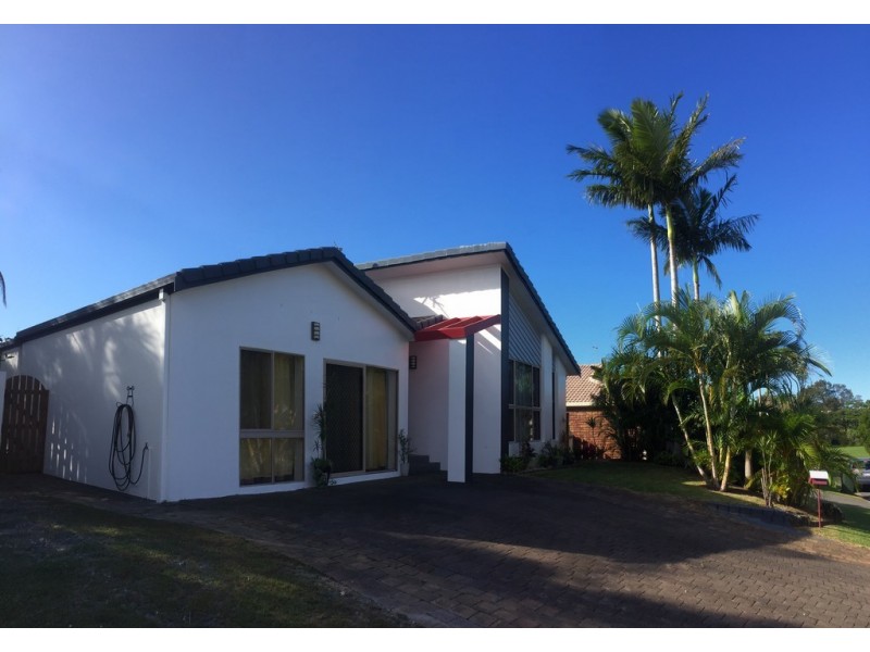 4 St John Court, Robina QLD 4226