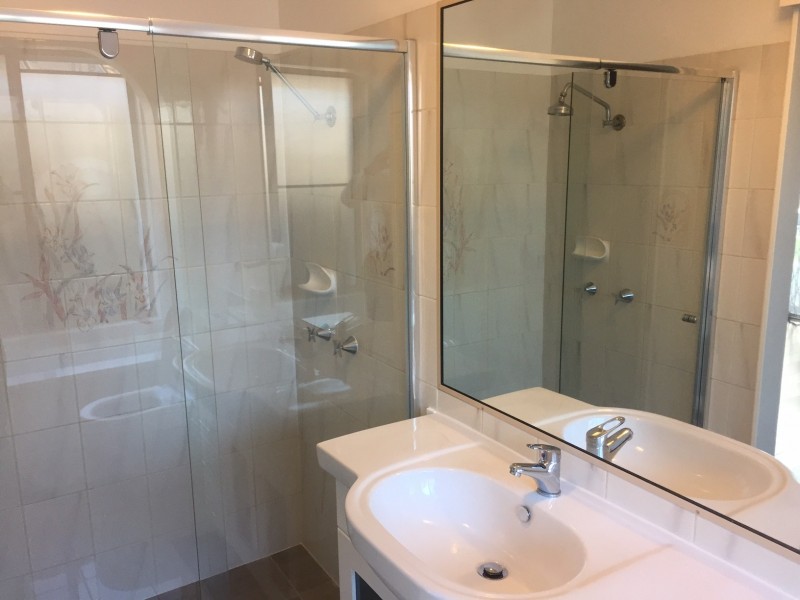 4 St John Court, Robina QLD 4226