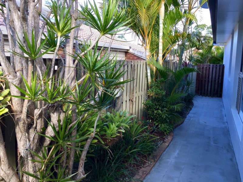 4 St John Court, Robina QLD 4226